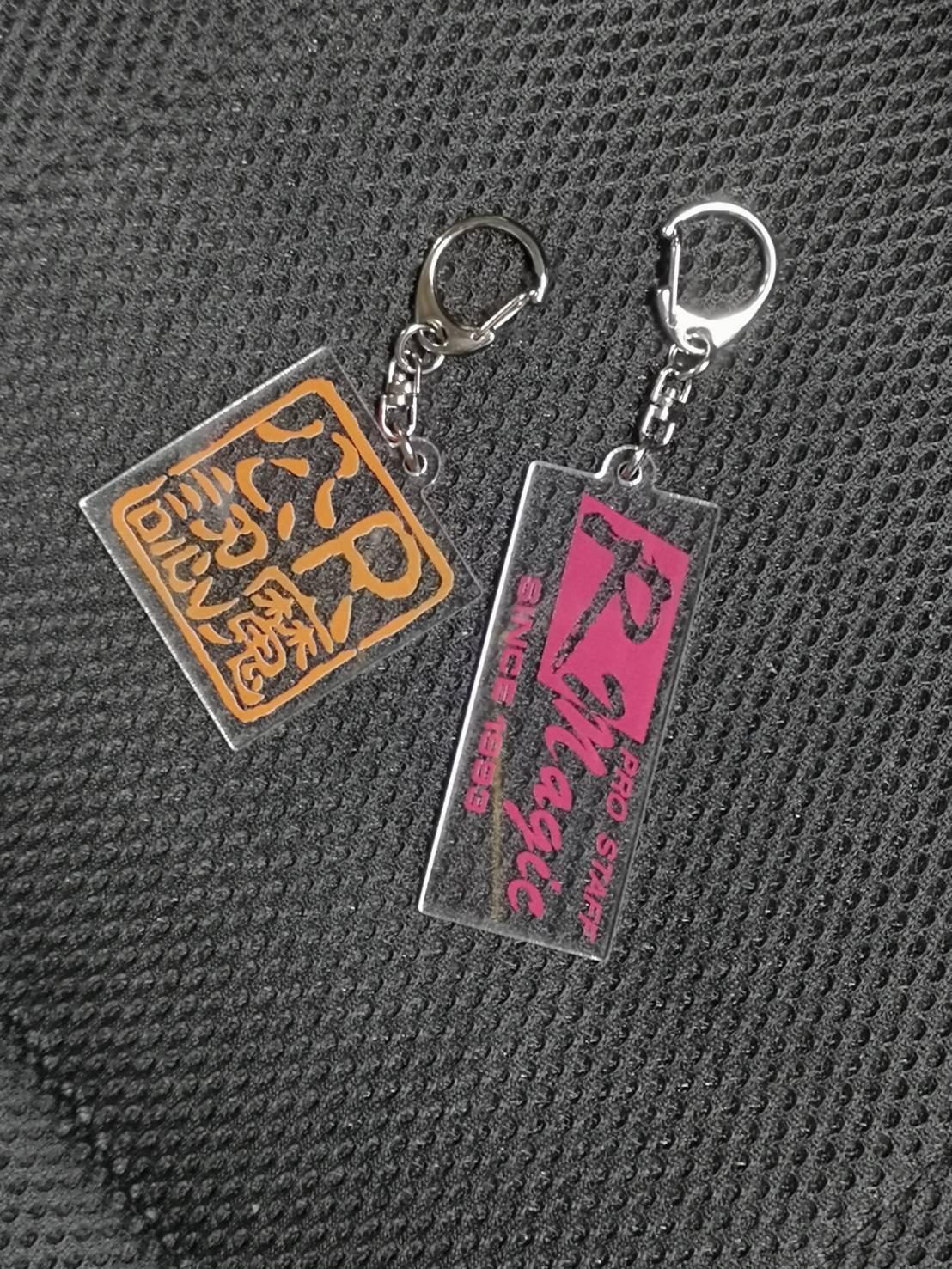 RM アクリルキーホルダー